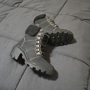 Stylish Black Women's Boots